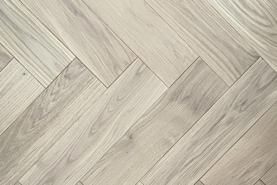 3434 herringbone eglutė parketlentės