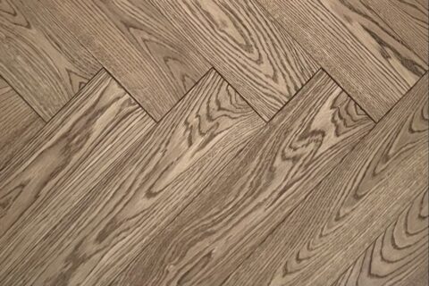 3436 eglutė herringbone parketlentės rusva
